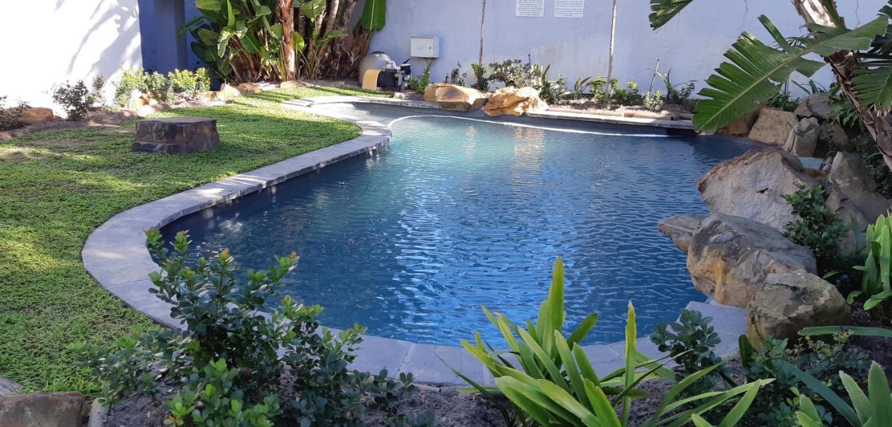 Be My Guest Lodge Bloubergstrand Buitenkant foto