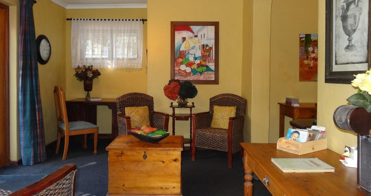 Be My Guest Lodge Bloubergstrand Buitenkant foto