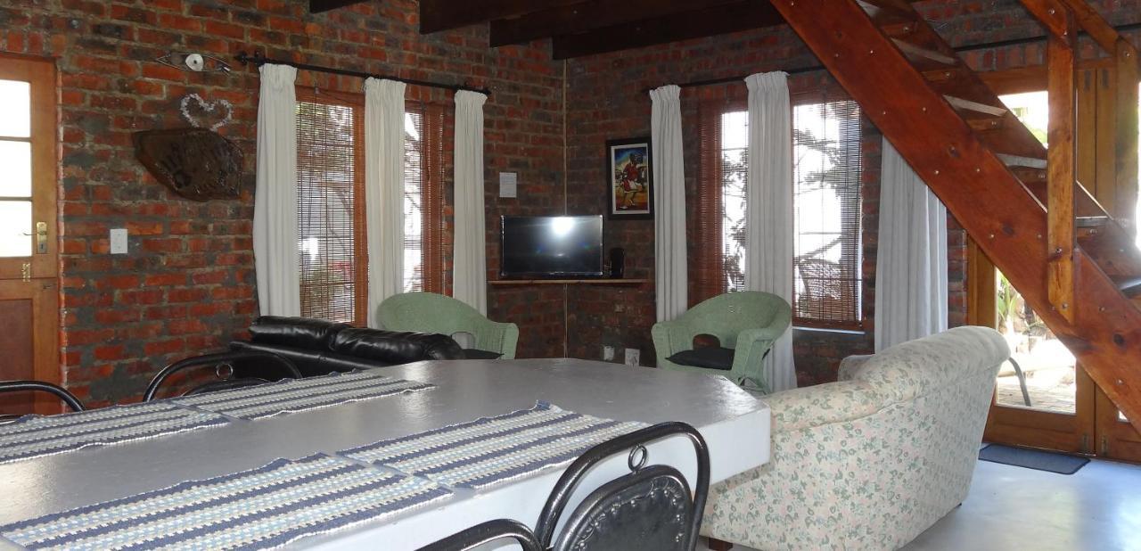 Be My Guest Lodge Bloubergstrand Buitenkant foto