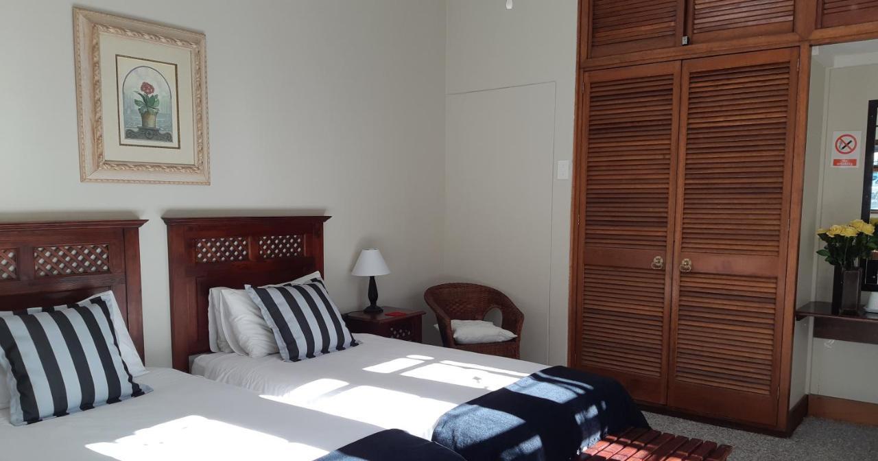Be My Guest Lodge Bloubergstrand Buitenkant foto